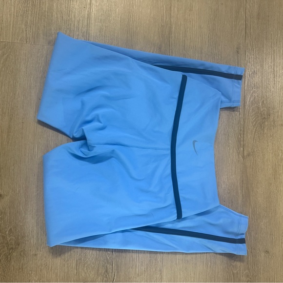 Nike Sky Blue and Black Leggings - Picture 6 of 7